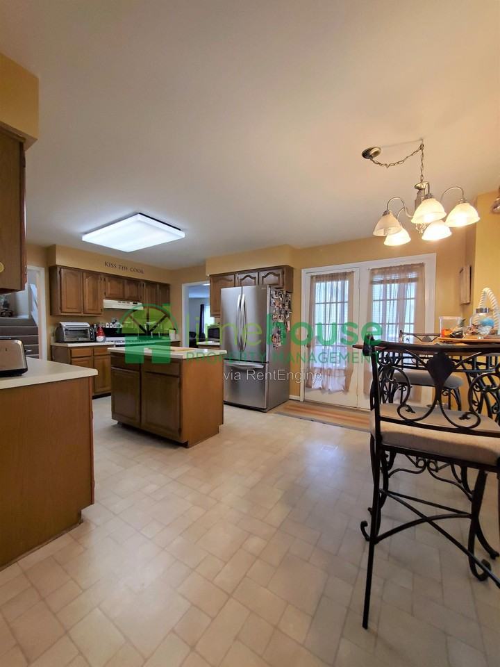 5224 Club Head Rd - Photo 6 of 19