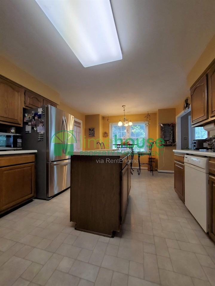 5224 Club Head Rd - Photo 7 of 19