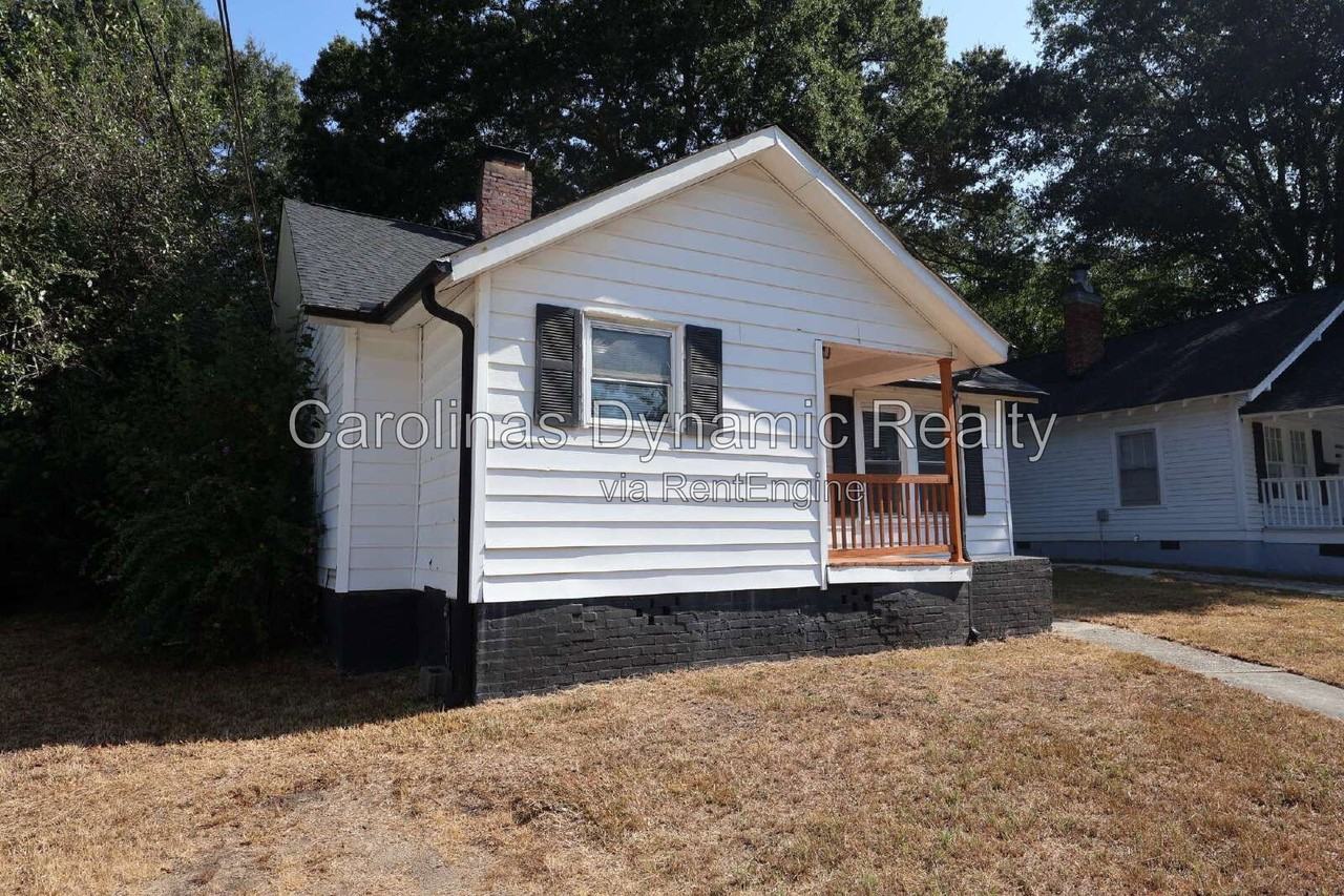 651 Flint St - Photo 4 of 39