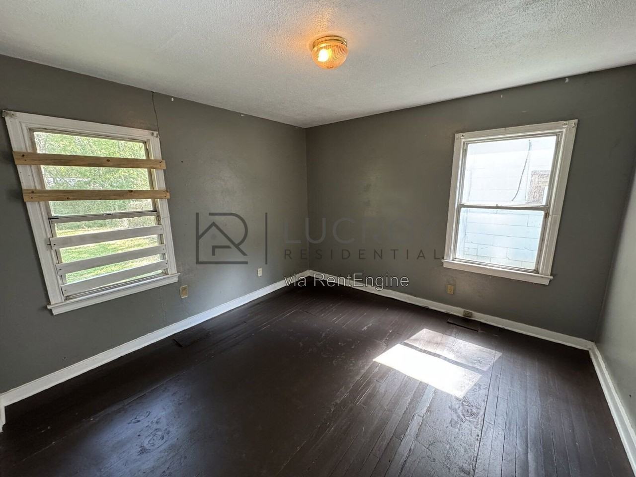 4090 El Paso St - Photo 6 of 8