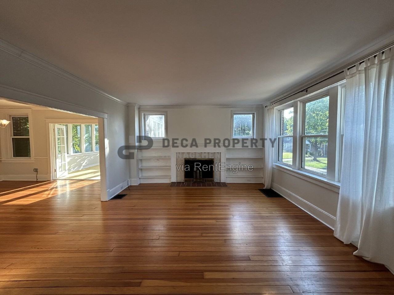 901 Dwyer Ave - Photo 3 of 18