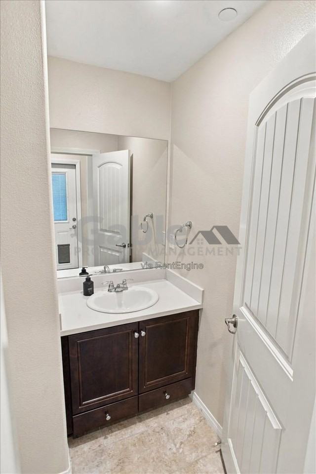 24266 Verdugo Cir - Photo 7 of 27