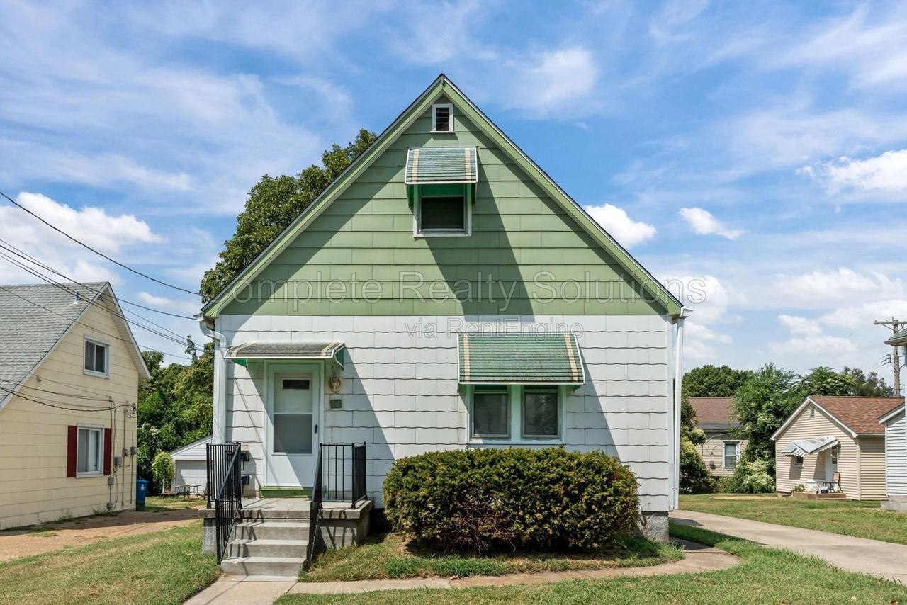 217 Courtland Ave - Photo 2 of 48