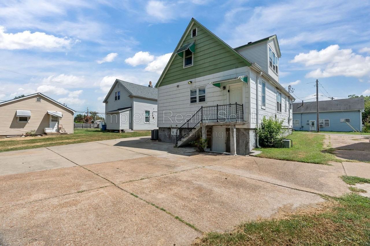 217 Courtland Ave - Photo 5 of 48