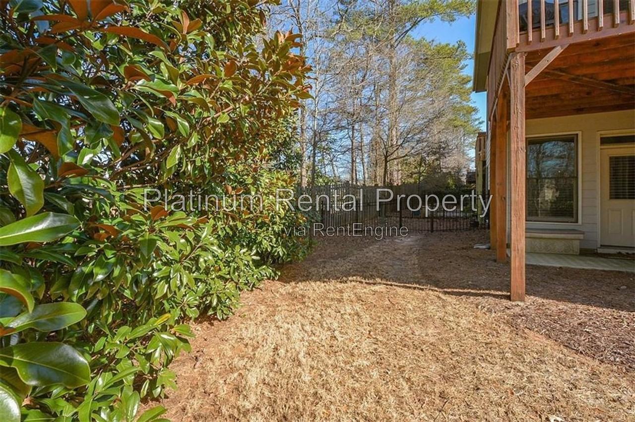 12053 Orchid Ln - Photo 7 of 50