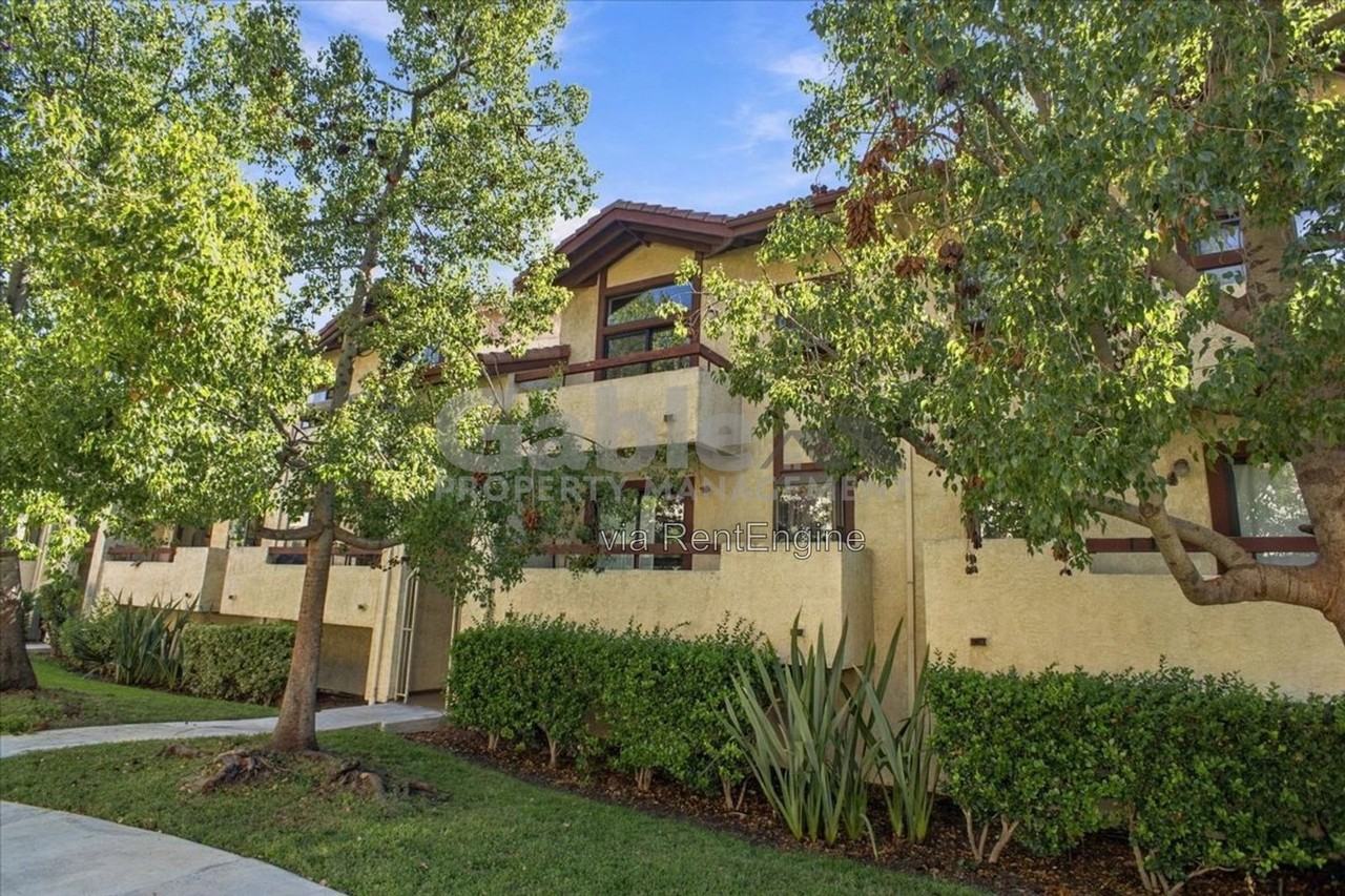 18187 W Sundowner Way #830