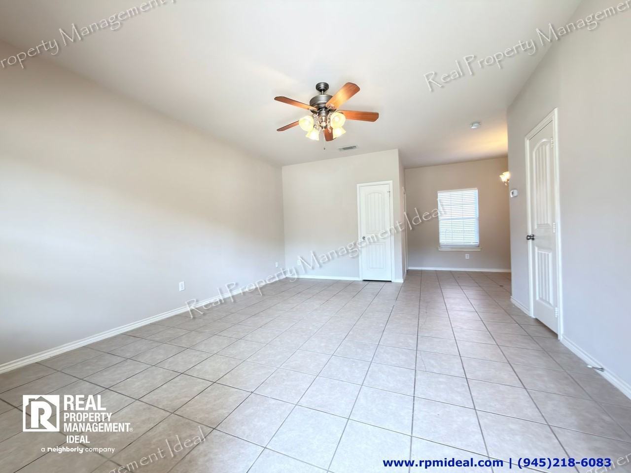 916 Parkplace Rdg - Photo 5 of 25