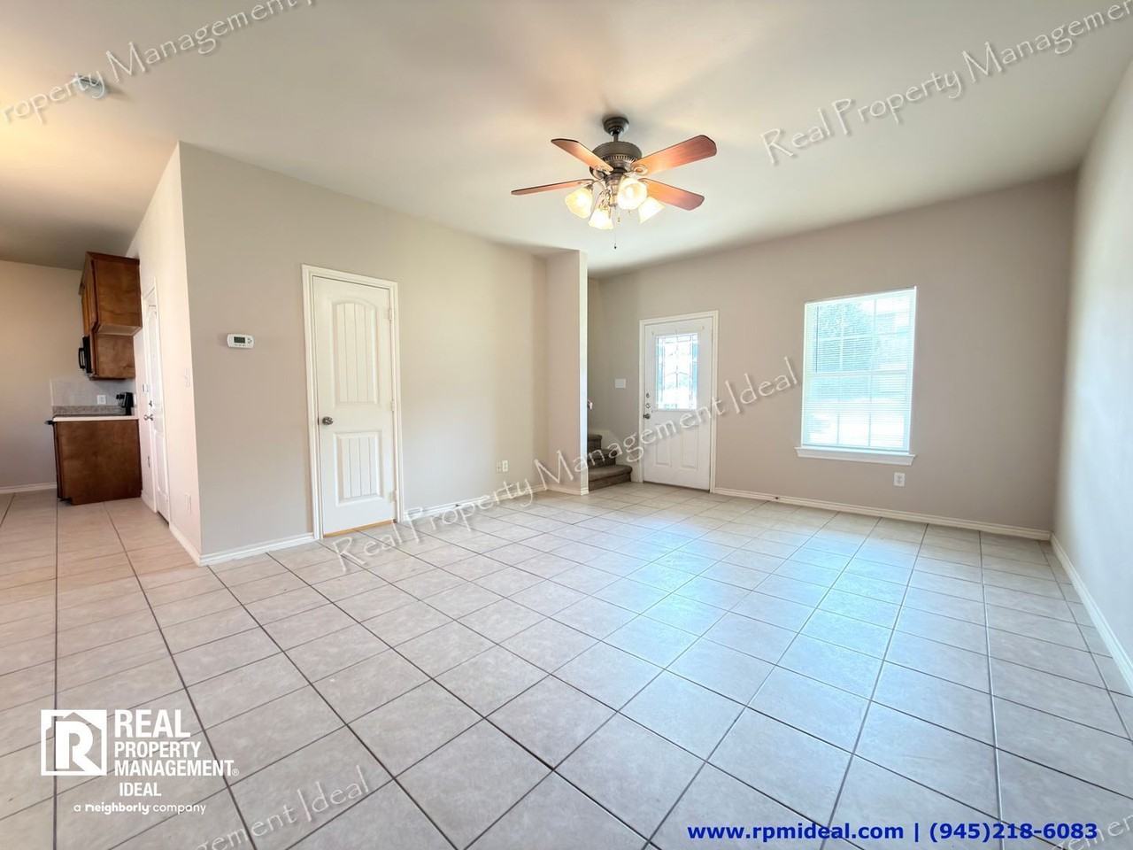 916 Parkplace Rdg - Photo 7 of 25