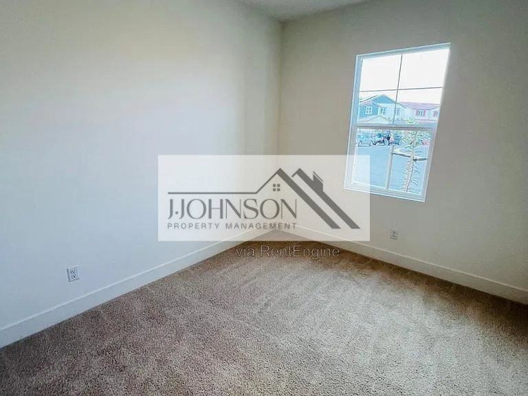 16492 Bandon Ln - Photo 6 of 12
