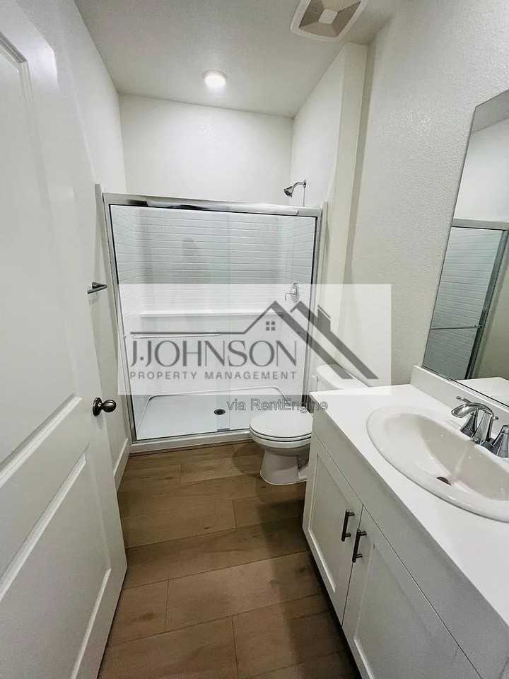16492 Bandon Ln - Photo 7 of 12
