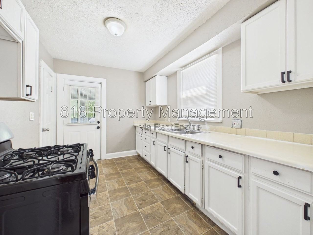 5619 Wayne Ave - Photo 7 of 23