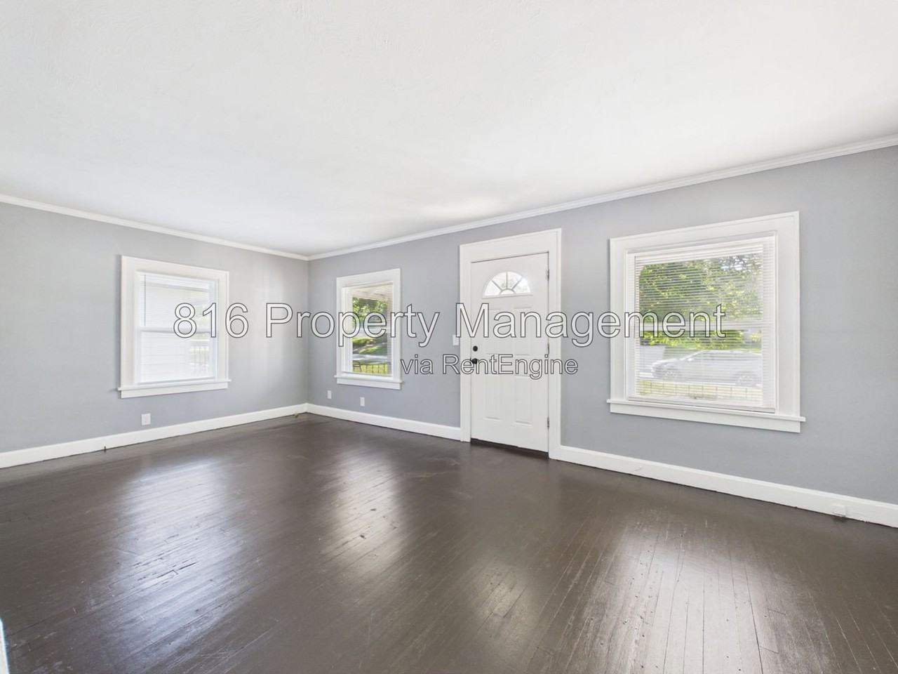 7211 Lydia Ave - Photo 3 of 21