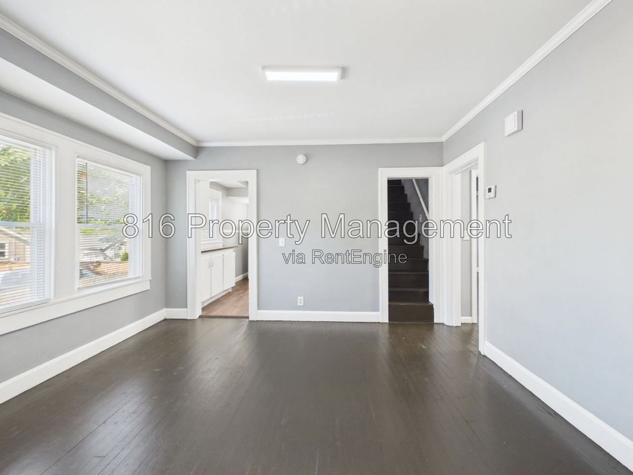 7211 Lydia Ave - Photo 4 of 21