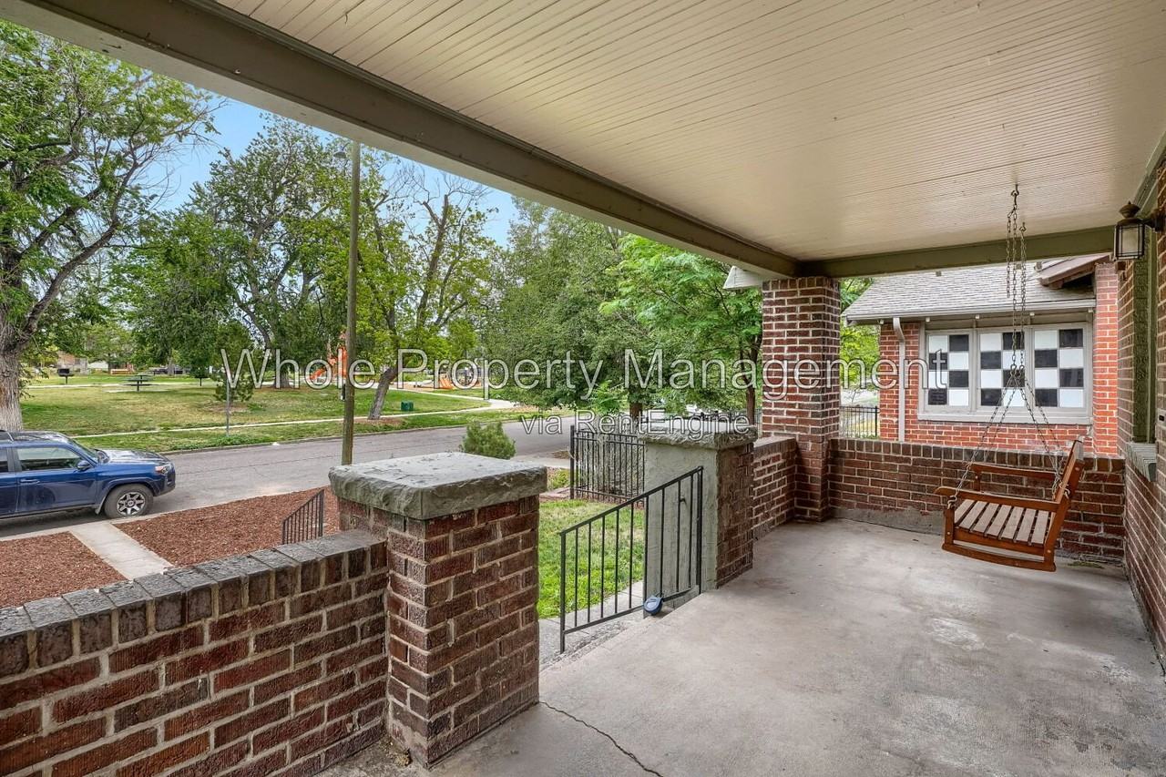 3625 N Vine St - Photo 3 of 29