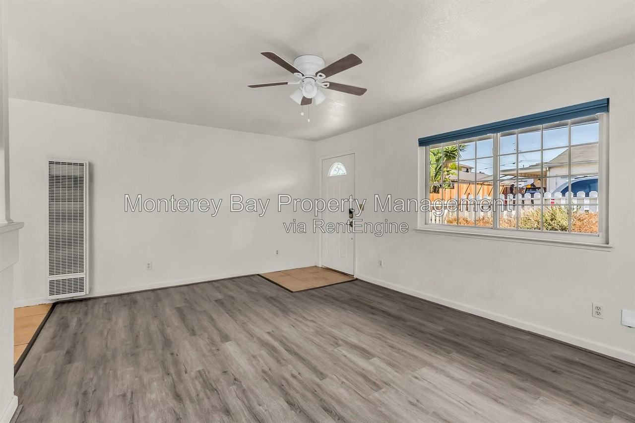1693 Goodwin St - Photo 5 of 23