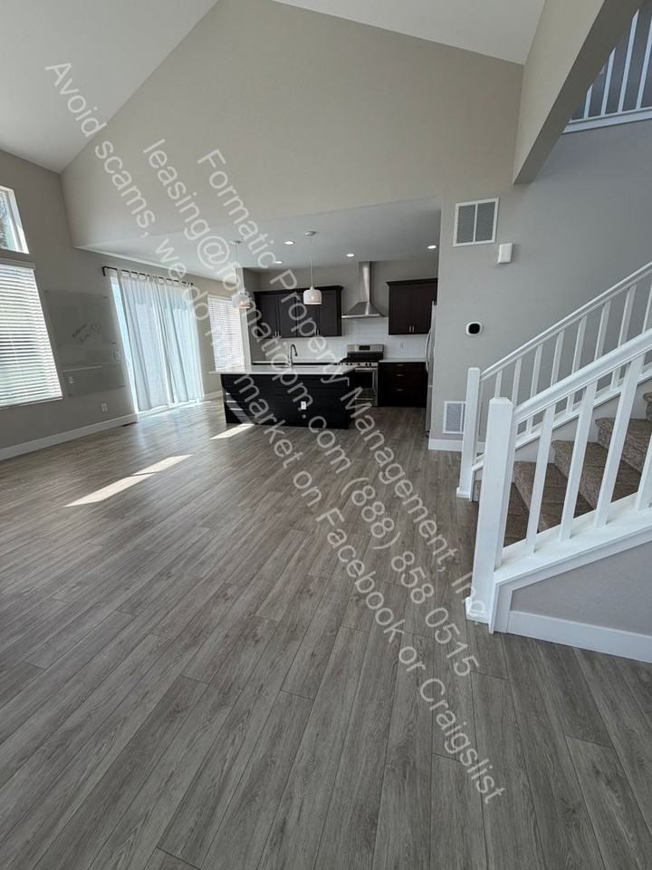 4340 Mt Shavano St - Photo 2 of 16