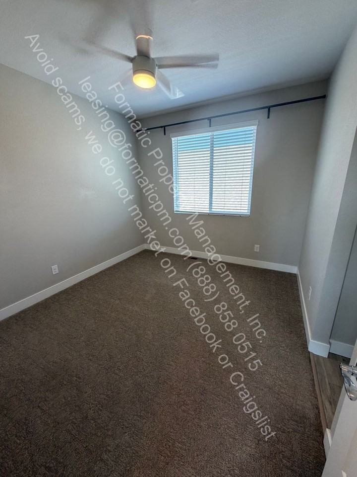 4340 Mt Shavano St - Photo 6 of 16