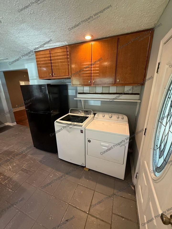 405 Atlanta St #B - Photo 5 of 13