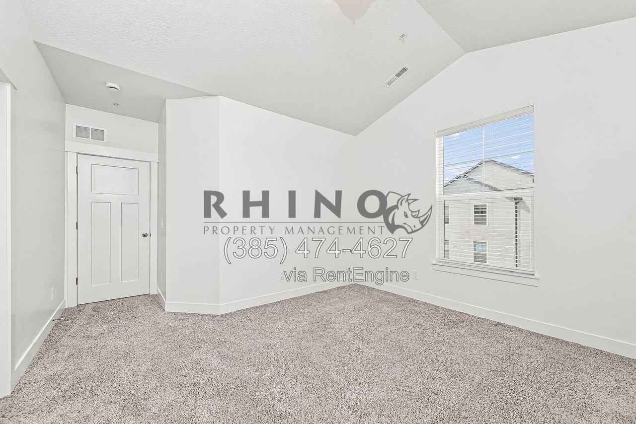 882 N Coulsen Dr #304 - Photo 6 of 16