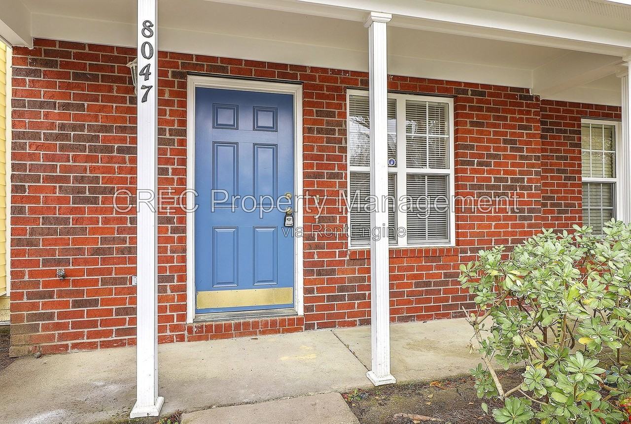 8047 Shadow Oak Dr - Photo 4 of 26