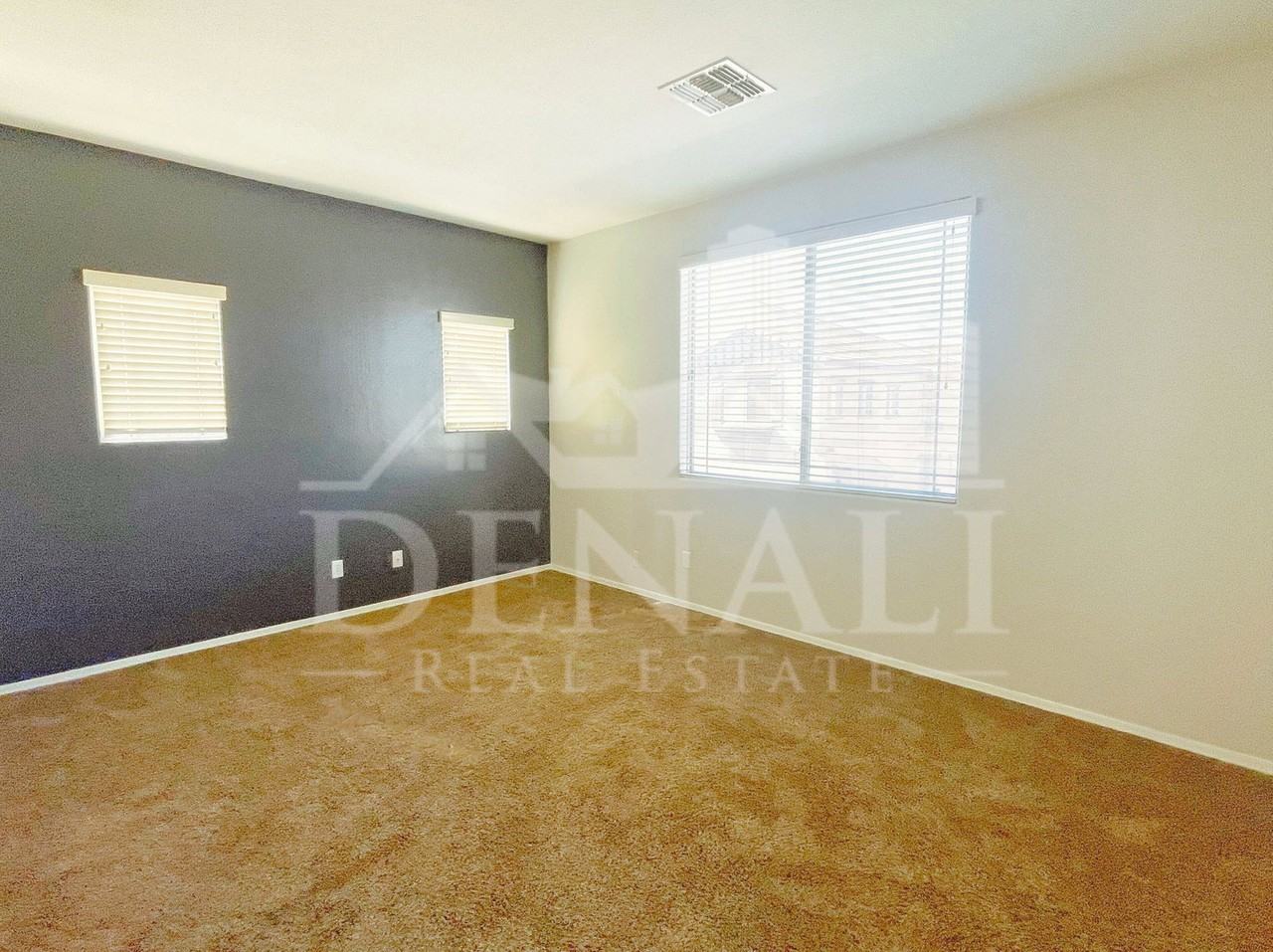 1417 N 80th Ln - Photo 4 of 21