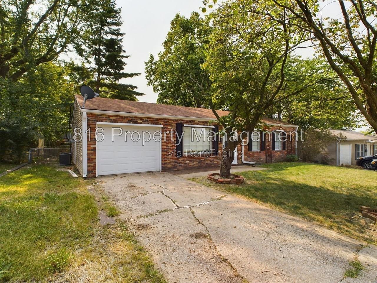 6407 E 152nd St - Photo 2 of 20