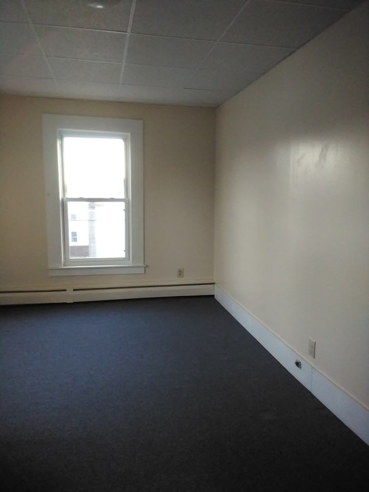 49 Union St #3 - Photo 7 of 11
