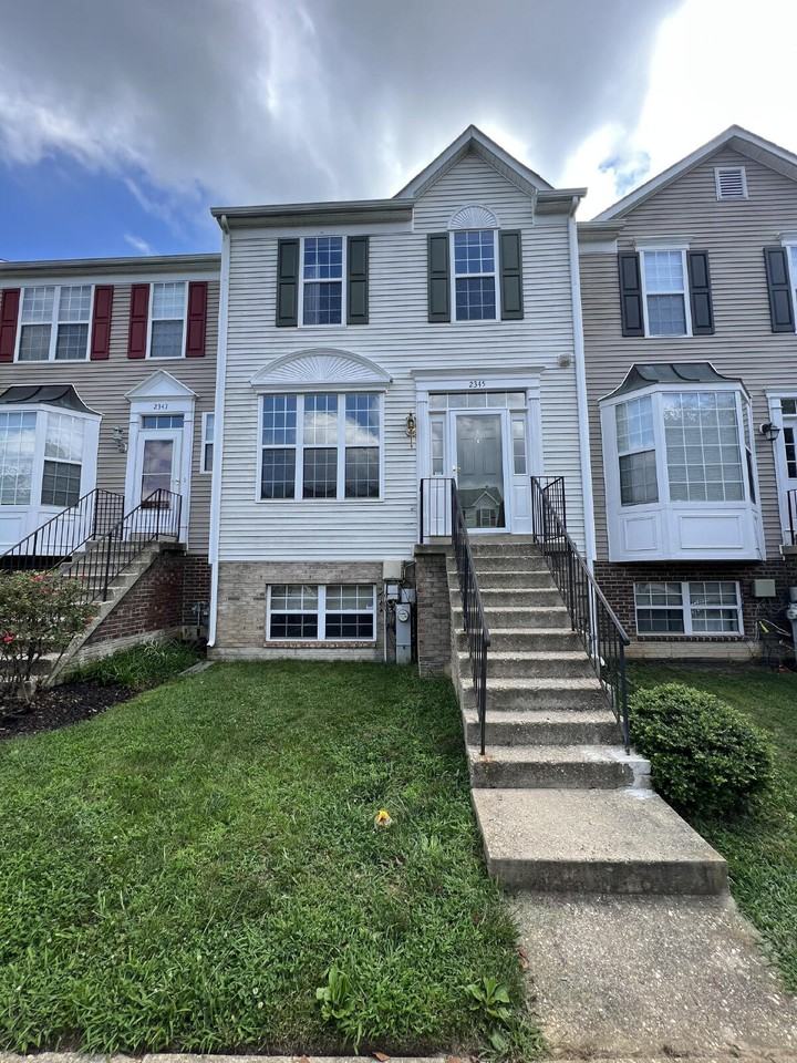 2345 Montauk Dr - Photo 2 of 33