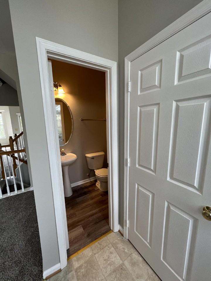 2345 Montauk Dr - Photo 6 of 33