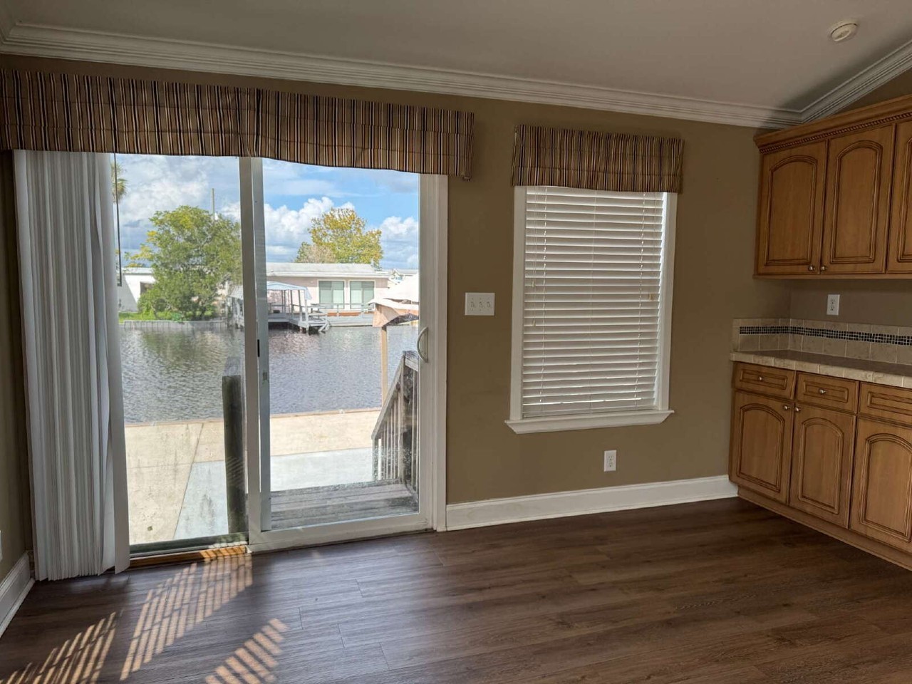 1309 Pine Island Dr N - Photo 6 of 18