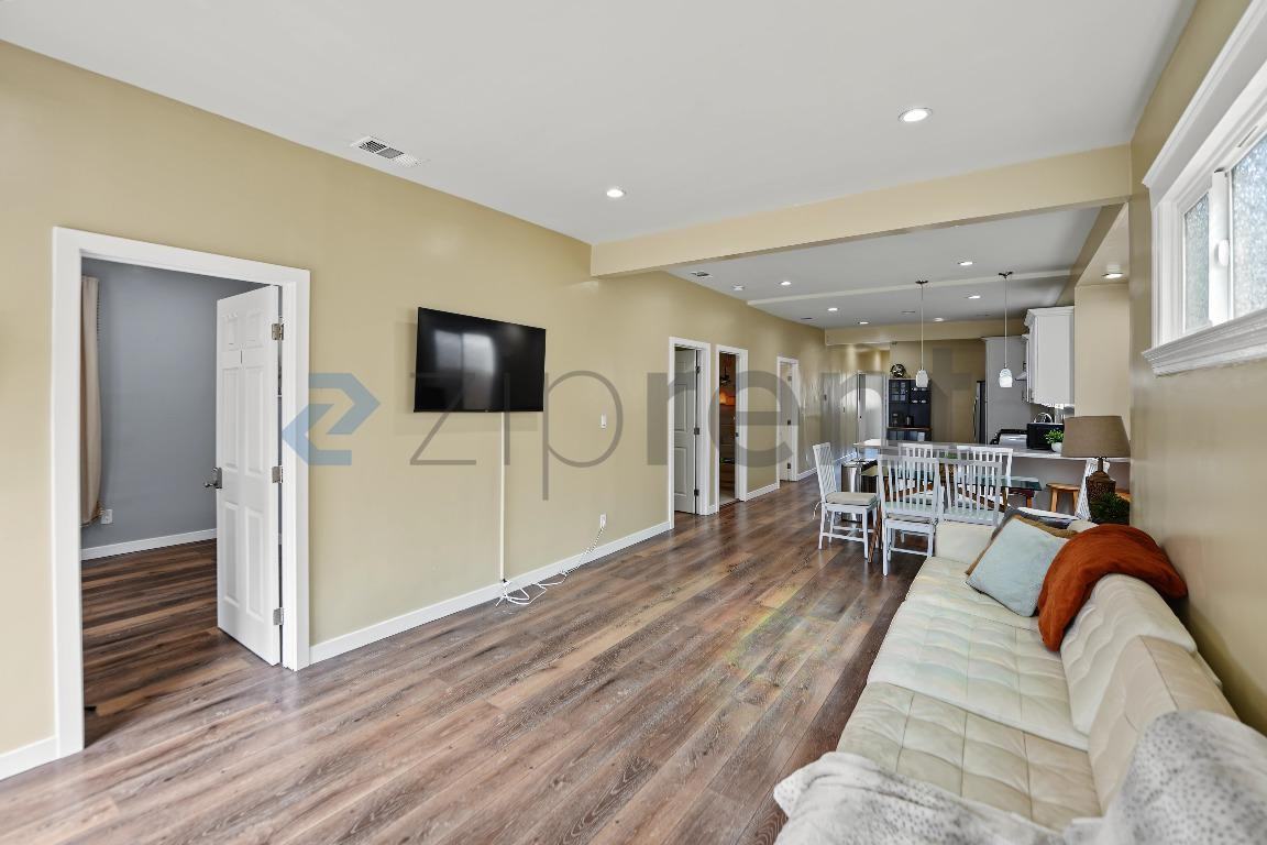 1632 Magnolia Ave - Photo 2 of 27