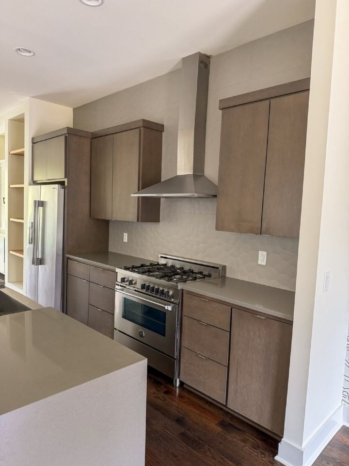 824 13th Ave S - Photo 6 of 42