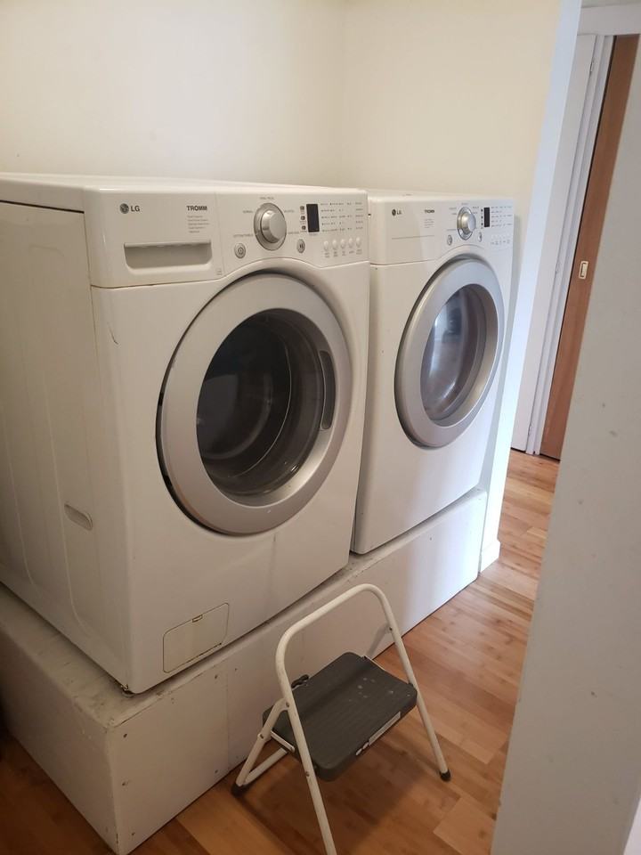 722 White Pl - Photo 3 of 25
