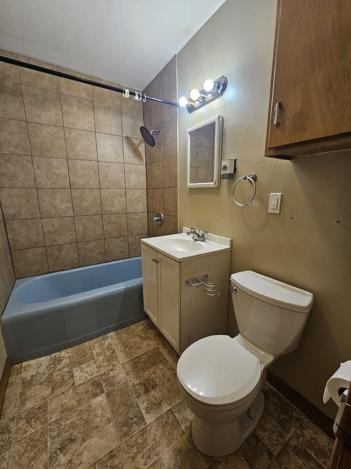 409 W Linden Ave - Photo 7 of 11
