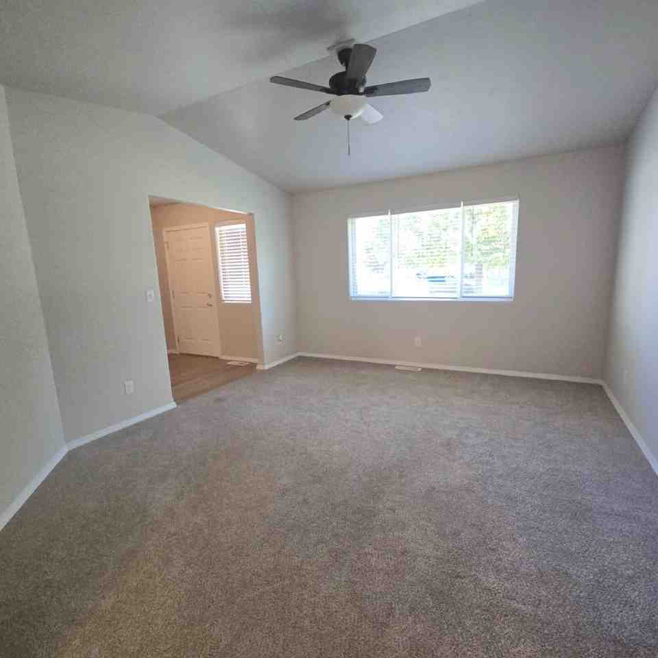 114 Barron Way - Photo 4 of 15