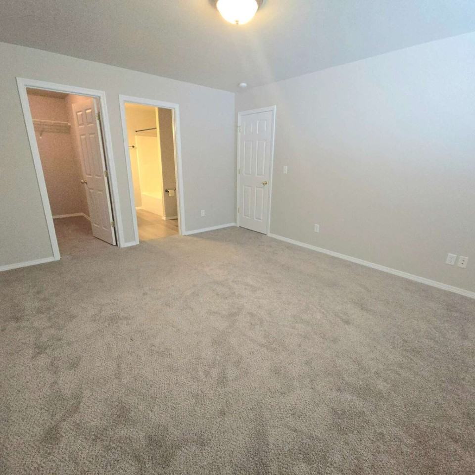 114 Barron Way - Photo 7 of 15