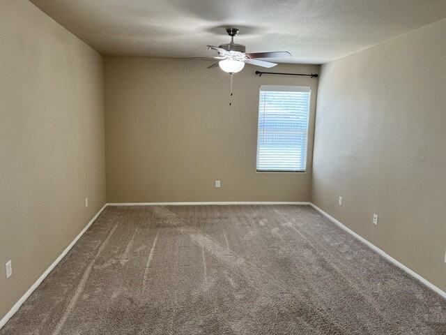 9000 Hawthorne Ln - Photo 7 of 14
