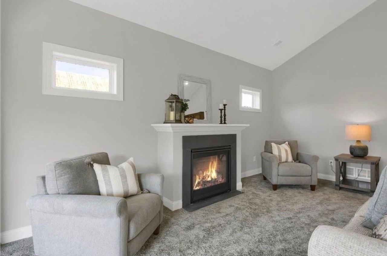 6766 Ivy Wood Ave - Photo 4 of 15