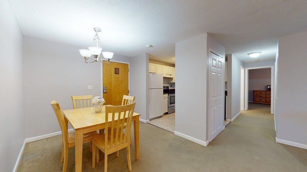 25 Longworth Ave - Photo 3 of 11