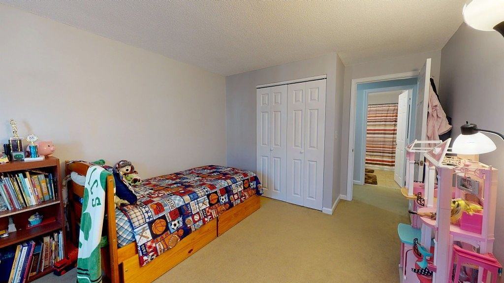 25 Longworth Ave - Photo 4 of 11