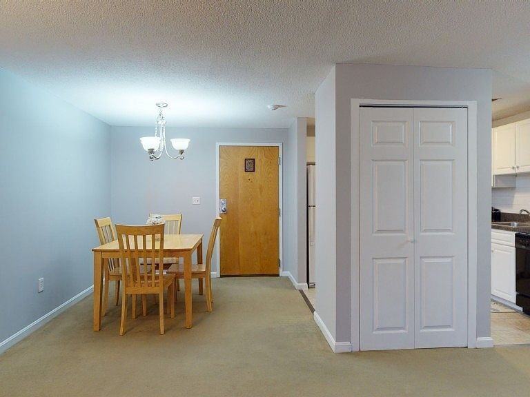 25 Longworth Ave - Photo 6 of 11