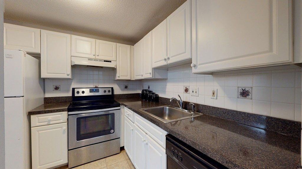 25 Longworth Ave - Photo 7 of 11