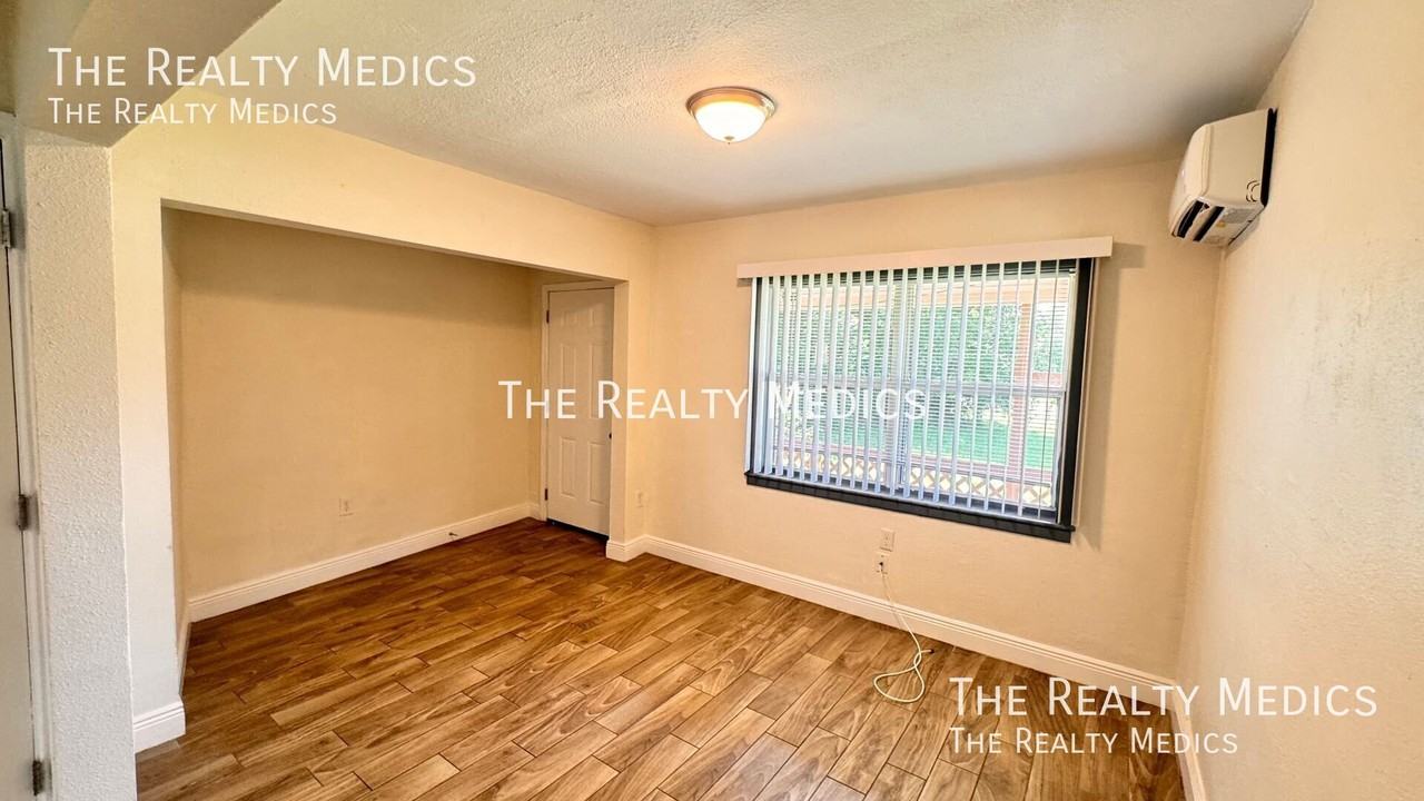 5122 Old Cheney Hwy - Photo 3 of 26