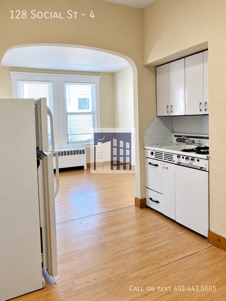 128 Social St #4 - Photo 2 of 8