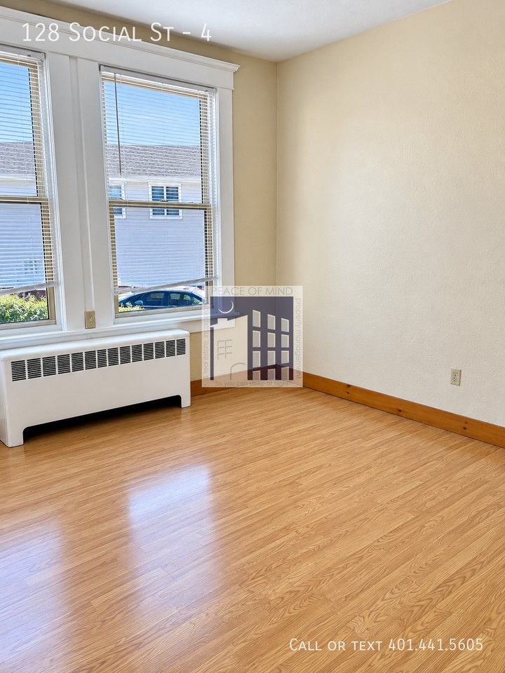 128 Social St #4 - Photo 5 of 8