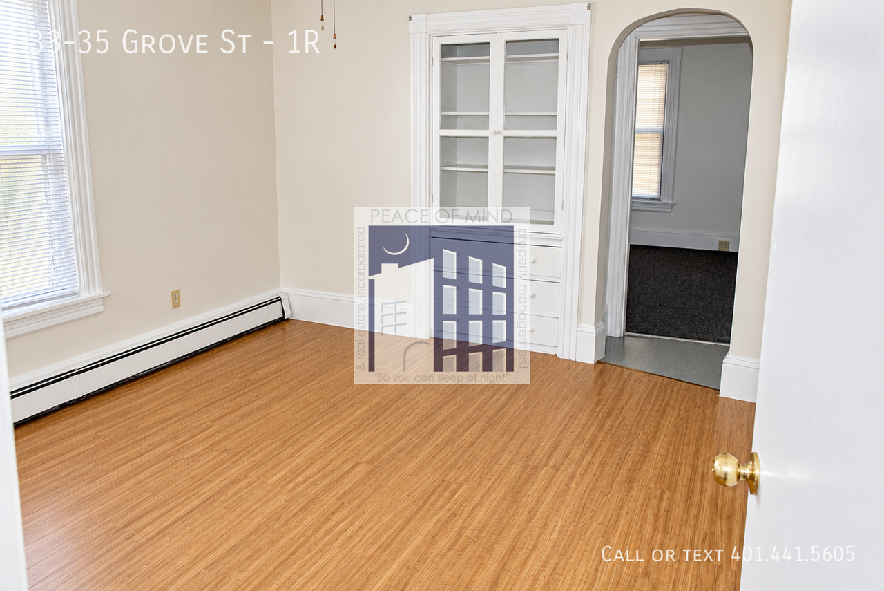 33 Grove St #1R - Photo 5 of 7