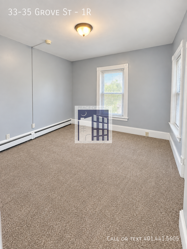 33 Grove St #1R - Photo 6 of 7