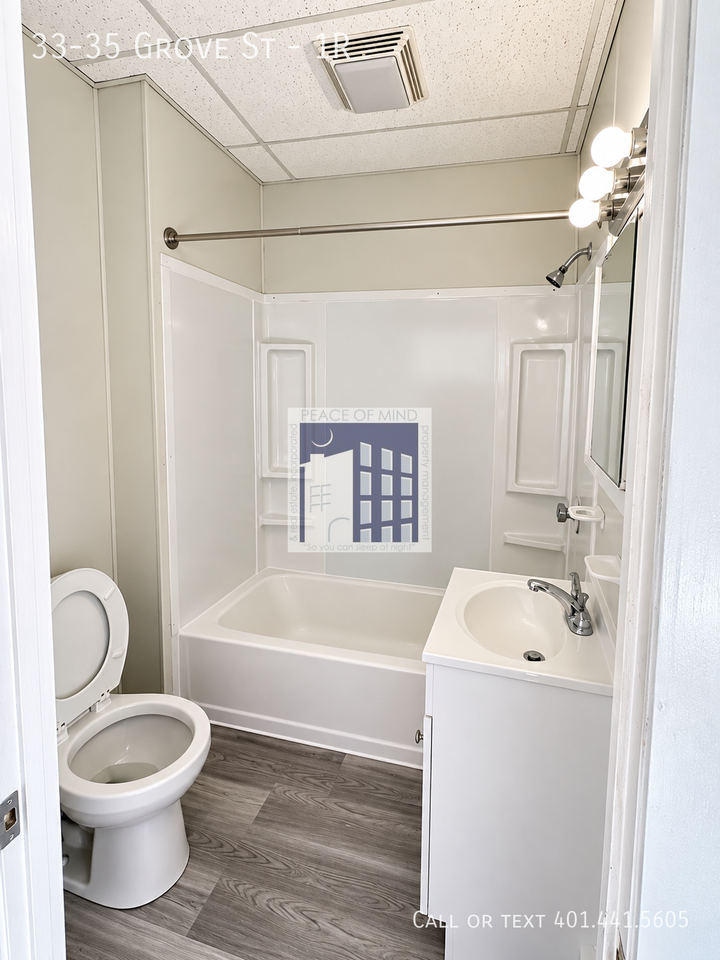 33 Grove St #1R - Photo 7 of 7