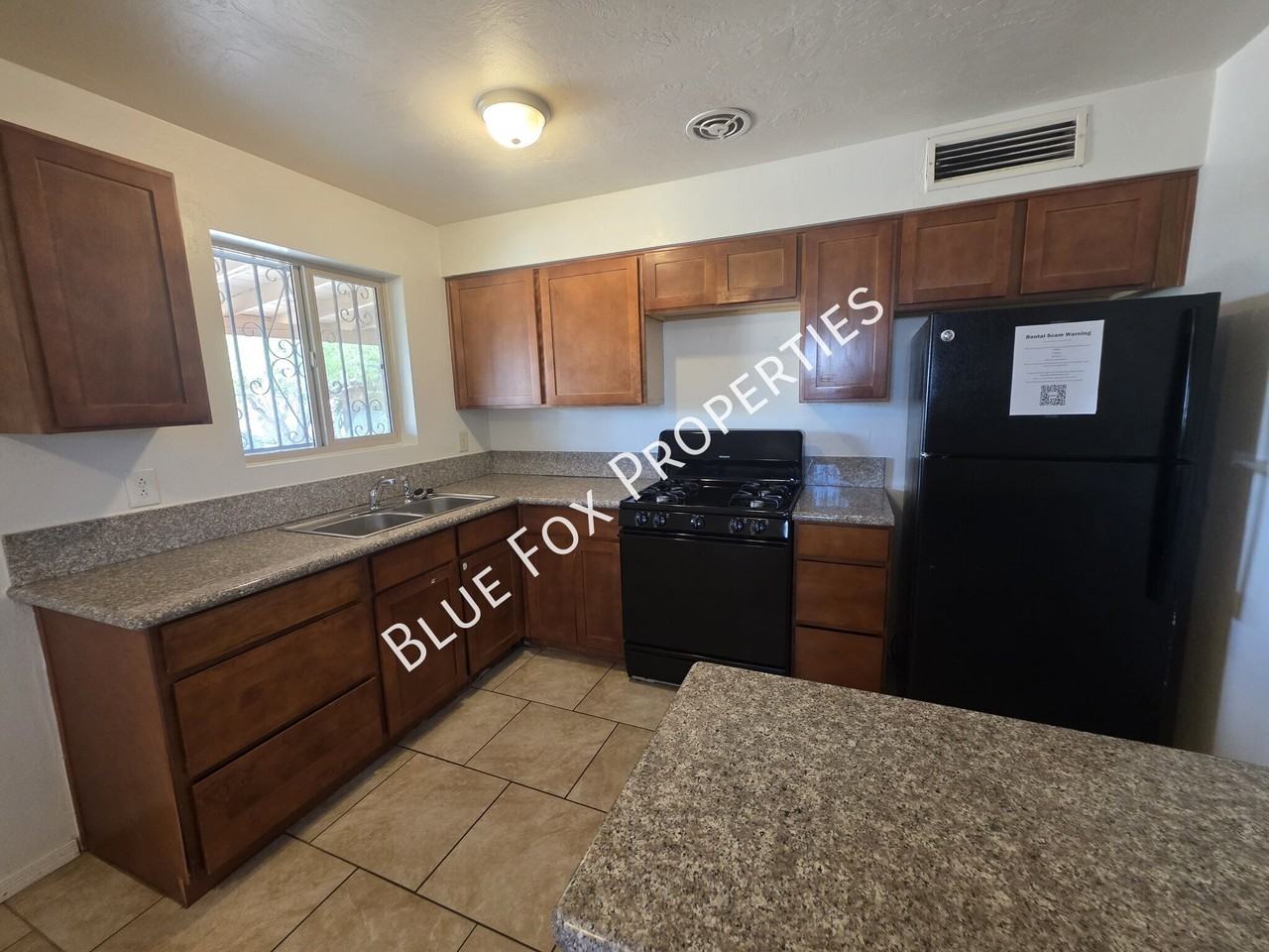 3807 E Dover Stra - Photo 7 of 22