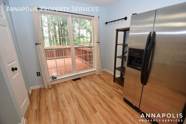 656 Howards Loop - Photo 5 of 27